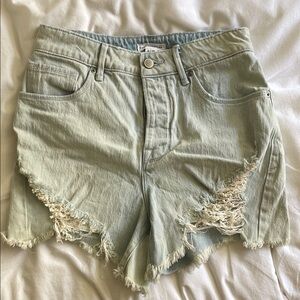 Good American Blue Jean Shorts Distressed